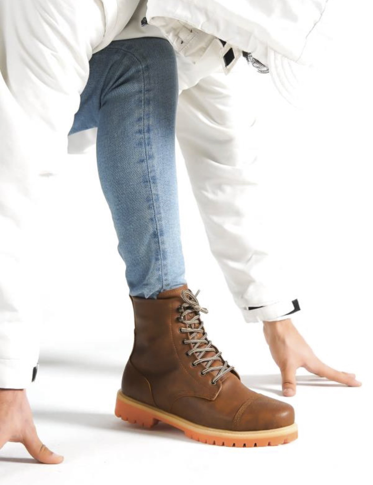 Ανδρικά ταμπά μποτάκια δερματίνη τρακτερωτή σόλα B022T φωτογραφία